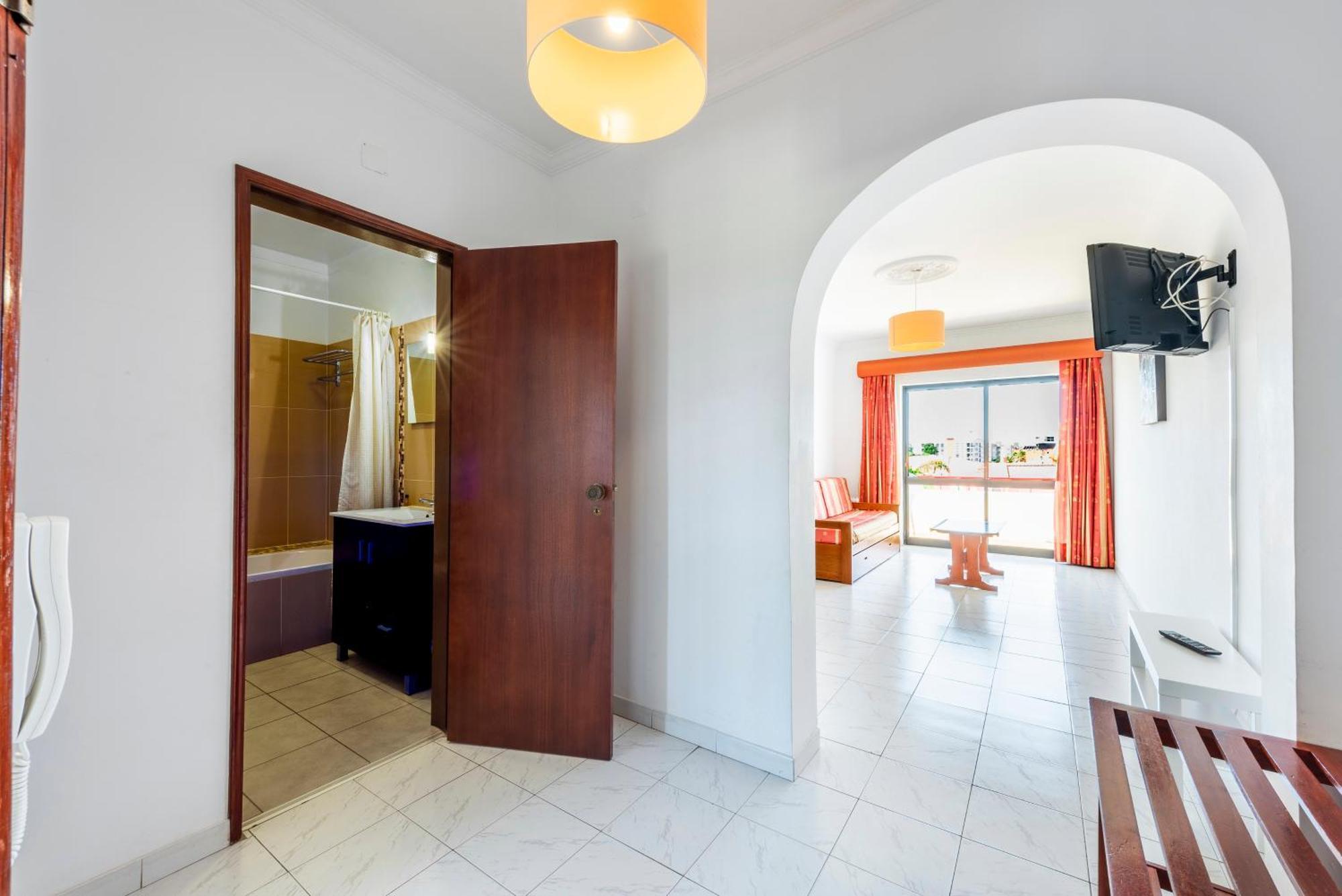 Aparthotel Solgarve Quarteira Exteriér fotografie
